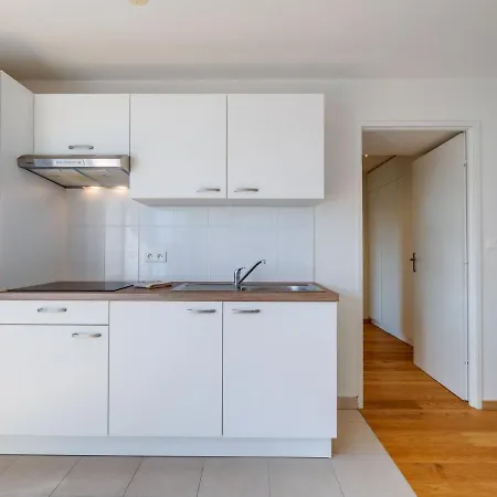 Apartment Modern In Bray-dune With Seaside View