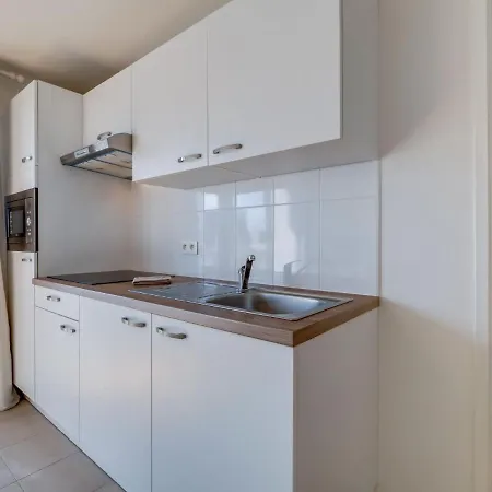 Modern In Bray-dune With Seaside View דירה